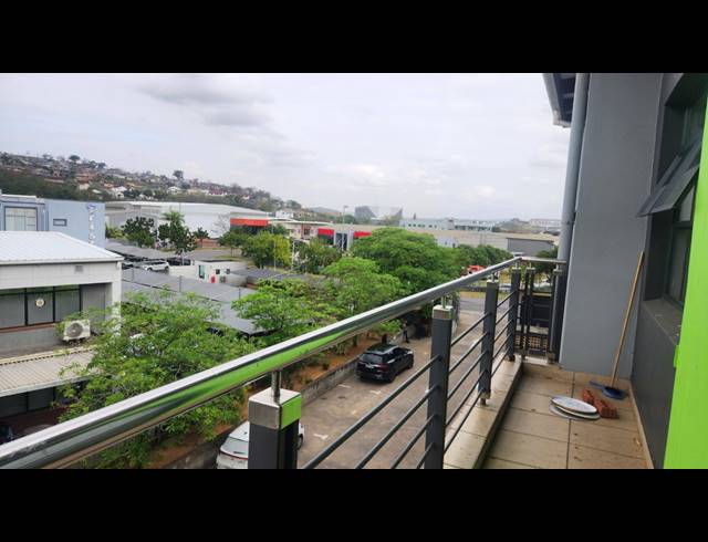 150M² OFFICE TO LET IN RIVERHORSE VALLEY